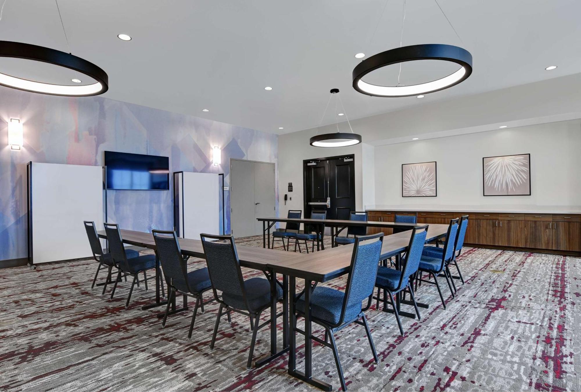 Hilton Garden Inn Madison Huntsville Airport Exterior photo